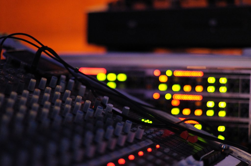  Photo: Alex Lambert. A mixing console and rack.