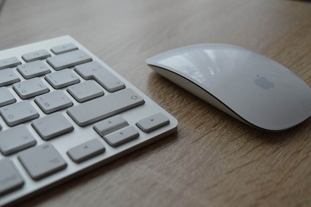 Apple Mouse and Keyboard. Article edited by Adriane Kuzminski.